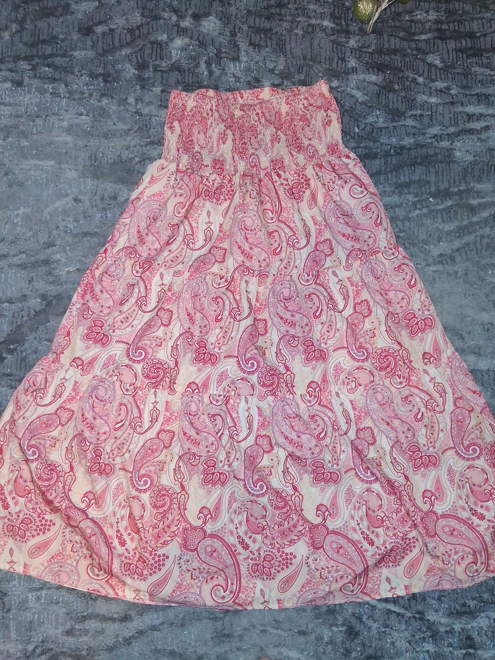 SHEIN Pink Paisley Strapless Maxi Skirt